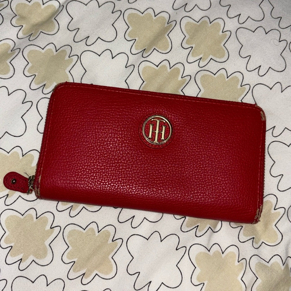 Red Tommy wallet